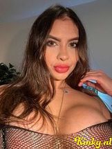crystal-prive-ontvangst-via-kinky-684b148831f4b00013ba3957