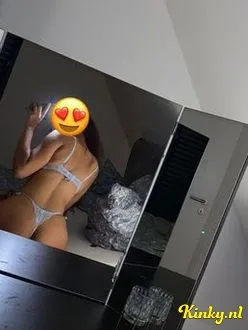 linda-virtual-sex-via-kinky-699d831718e9e600137736bd