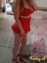 Kelly - your dangerous blonde