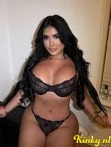 kendal-prive-ontvangst-via-kinky-68dfd31d55988d001330f3e2