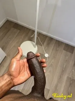 alexander-escort-via-kinky-660f50049a9ff300198497e9