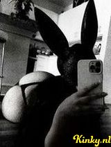 Serenna - SM Outcall 24/7 Kinky roleplay,foot,SM Hard + more