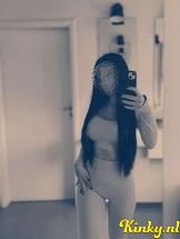 serenna-bdsm-via-kinky-690b5b2ff044d900134e3e42