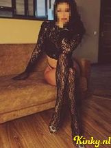 serenna-bdsm-via-kinky-68dfbb344884f30013e8ac78