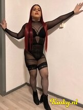 perla-virtual-sex-via-kinky-6615c394c57e6f001abdbe99