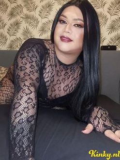 perla-virtual-sex-via-kinky-690e06c2665fb20013635b98