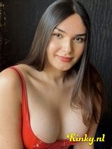 Mae - Naughty cis looking tranny