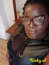 mistress-mia-bdsm-via-kinky-663debc30dca79001aeab98a