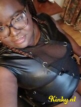 mistress-mia-bdsm-via-kinky-663debc39c50e6001a74be18