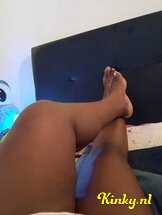 mistress-mia-bdsm-via-kinky-6761457d4084f300141e7e00