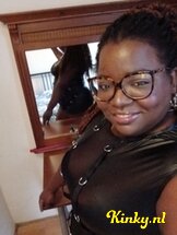 mistress-mia-bdsm-via-kinky-663debc4dc1c94001adb146f
