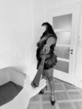 mistress-mia-bdsm-via-kinky-662a49a3cb4bdb00198a6383