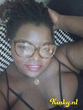 mistress-mia-bdsm-via-kinky-671a0c120a6b3900136317a8
