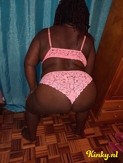 mia-virtual-sex-via-kinky-662a61dcd1f82d001a33671b