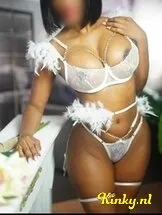 soraya-erotische-massage-via-kinky-66321b6667b2bd001afe8d9f