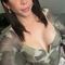 stefanía-virtual-sex-via-kinky-68aea88f4e6e2c0013d92972