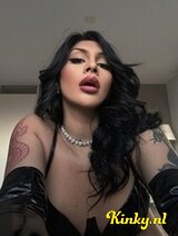 Mia - I'm naughty, sweet and hot  