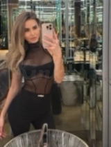 Emily - Temptation in every curve of my body!