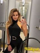 Emily - Temptation in every curve of my body!