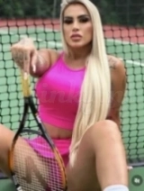 Luana - Sexy bomb latina party girl