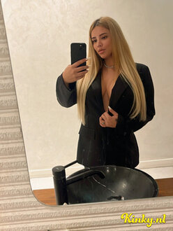 brianna-escort-via-kinky-6724a910ed69590013aad79e