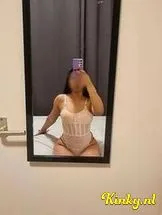 dilara-prive-ontvangst-via-kinky-69382f151153240013868804