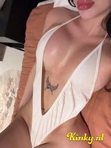nayla-prive-ontvangst-via-kinky-688a918d4783f70013b161f1