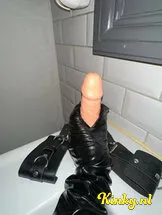 aylin-bdsm-via-kinky-6855b7004783f70013b10cb2