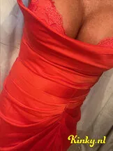 chloe-escort-via-kinky-6835b543375bfd001318c0c5