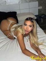 Zoe - PARTY FULL HOT