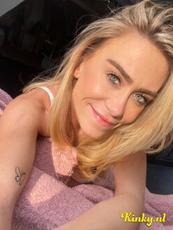 anouk-maze-virtual-sex-via-kinky-669aaf954079bc0013d75fa8