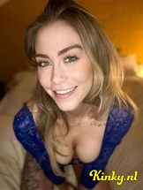 anouk-maze-virtual-sex-via-kinky-6960f5b66b12d80013142a56