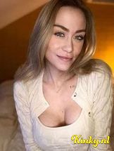 anouk-maze-virtual-sex-via-kinky-6960f5b6bce2af0014645a3b