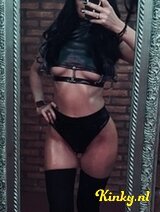 Micha - IF YOU WANT A GOOD ASS FISTING, i am here!