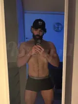 Aron - Massage professional services