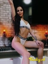 mellys-prive-ontvangst-via-kinky-6851d65c43e4b9001386fc64