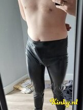 wouter-bdsm-via-kinky-6671a441076e41001a9cb7e5