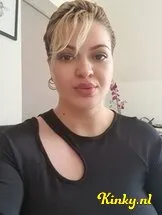 adelle-virtual-sex-via-kinky-66794d64e1c7a6001aa28323