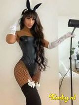 Kendal - 🎀I am the most expensive luxury doll in the window