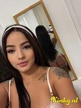 cherry-prive-ontvangst-via-kinky-699cc20cc2d56c00135f3b78