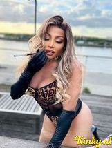 amanda-prive-ontvangst-via-kinky-68c08c85f6c6eb0013e5cc15