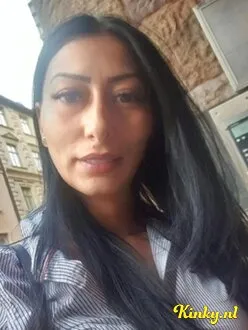 carina-escort-via-kinky-680f814631f4b00013b9ddb7