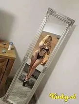 ionela-escort-via-kinky-69494d1509c5f0001327d567