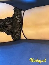 nuru-erotische-massage-via-kinky-6550fc6d9673380019726766