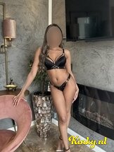 gabriella-erotische-massage-via-kinky-687a2e7e3cd0cf00131d038b
