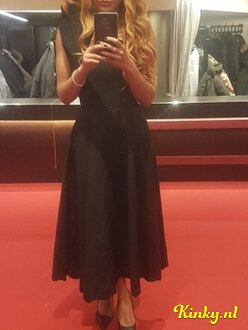 miss-chloé-bdsm-via-kinky-6709298c03443f00136324e9