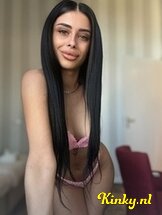 maze-escort-via-kinky-67fa6c5e31f4b00013b9bf3f
