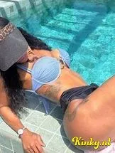 selena-prive-ontvangst-via-kinky-69738fcdcc37e300130e5250