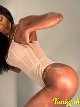 Selena - With me, pleasure is guaranteed 🫣💋😈