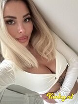 Mary - Hot girl;)